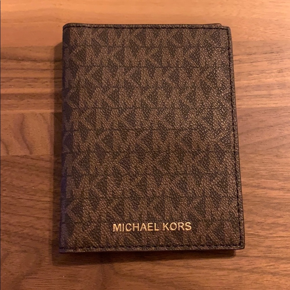 Michael Kors passport holder